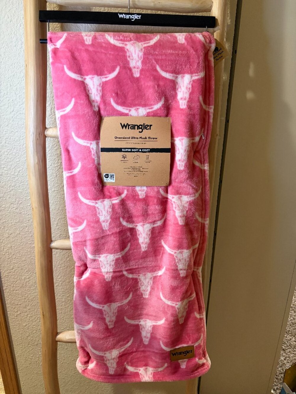 Wrangler Hot Pink Longhorn Western Cowgirl Ultra Plush Throw Blanket 60x70 NWT